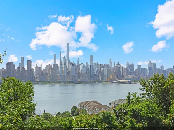 6209 6215th Blvd #1AS, West New York, NJ 07093