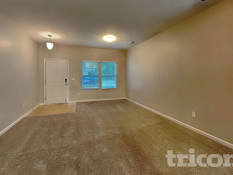 2644 Andes Dr — Photo 2