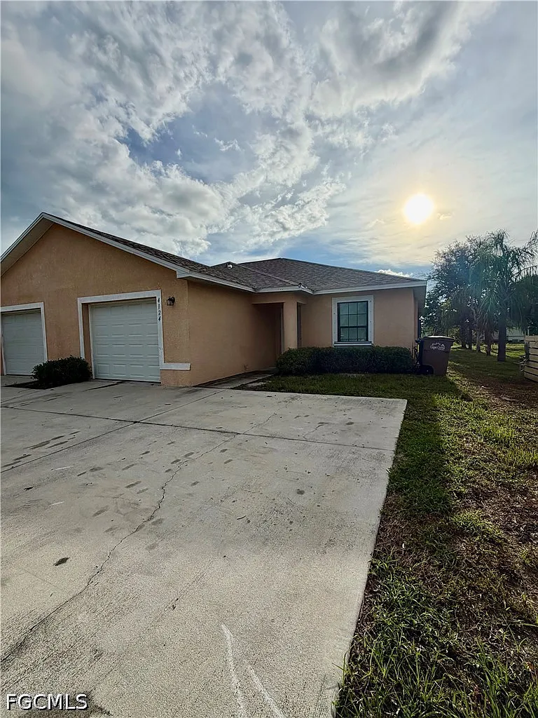 3 bed, 2.0 bath, 1209 sqft, $1,800 — Photo 3