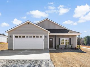 369 Scenic Ave, Campobello, SC 29322