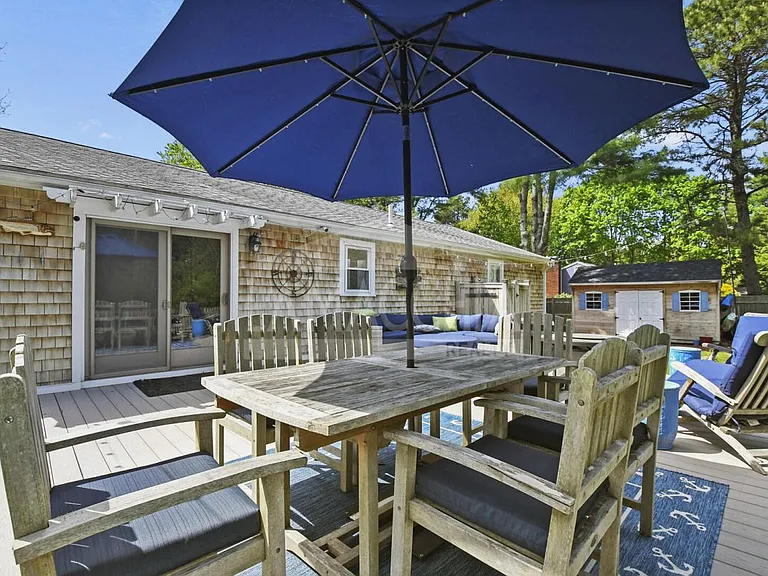 583 N Falmouth Hwy — Photo 19