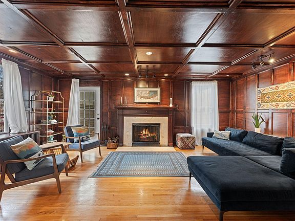 4th image of 331 Ridgewood Ave