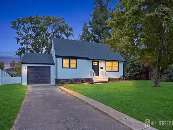 28 Stockton Rd, New Brunswick, NJ 08901
