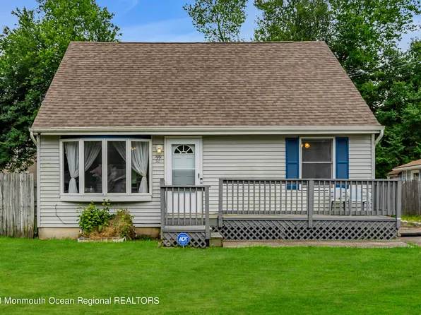 50 Central Avenue, Waretown, NJ 08758