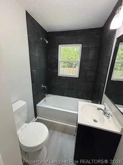 209 Gertrude St — Photo 9