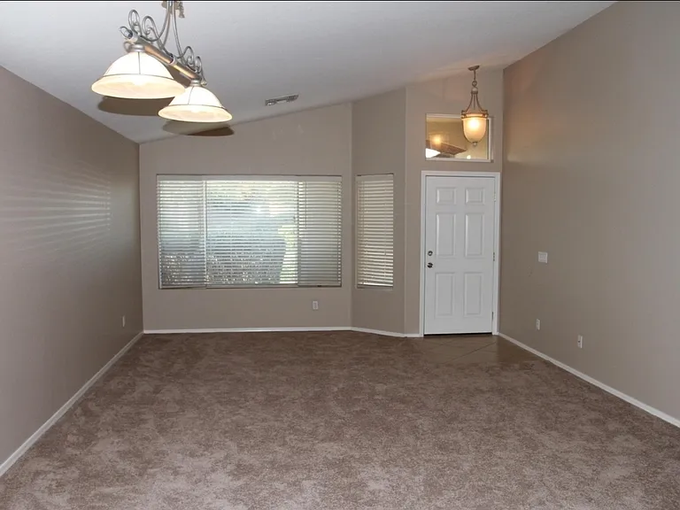 7713 W Foothill Dr — Photo 5