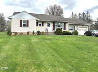 536 Ridge Ave, Hawley, PA 18428