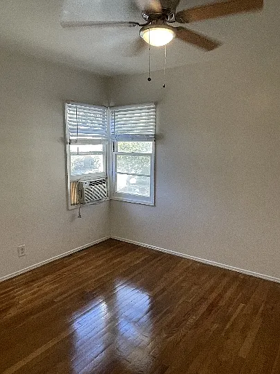 Silverlake Garden Apartments — Photo 15