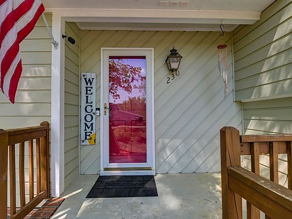 4th image of 230 Bishopgate Rd