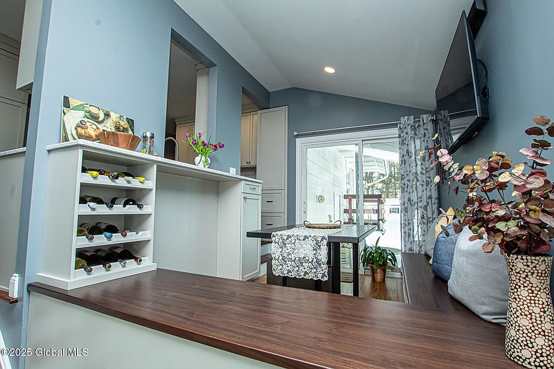 4th image of 1007 Anthony Drive