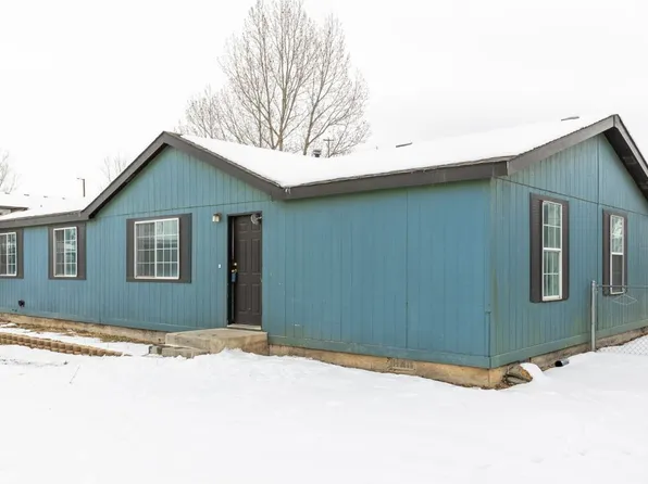 215 Chestnut St, Carlin, NV 89822