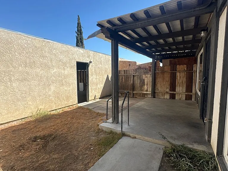 3608 Sampson Ct #B — Photo 4