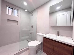 23-13 Ditmars Blvd #TOP, Astoria, NY 11105