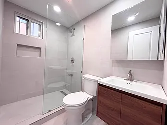23-13 Ditmars Boulevard, #TOP