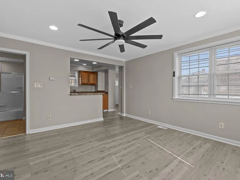 2528 Wendover Rd #B — Photo 7