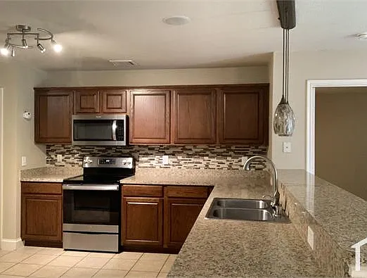2320 Hummingbird Way — Photo 6
