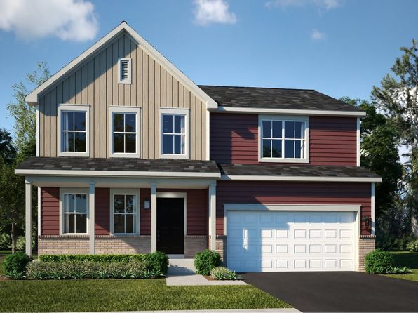 540 N Sycamore St, Hinckley, IL 60520