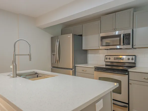 7 W Raleigh Rd #A, Asheville, NC 28803