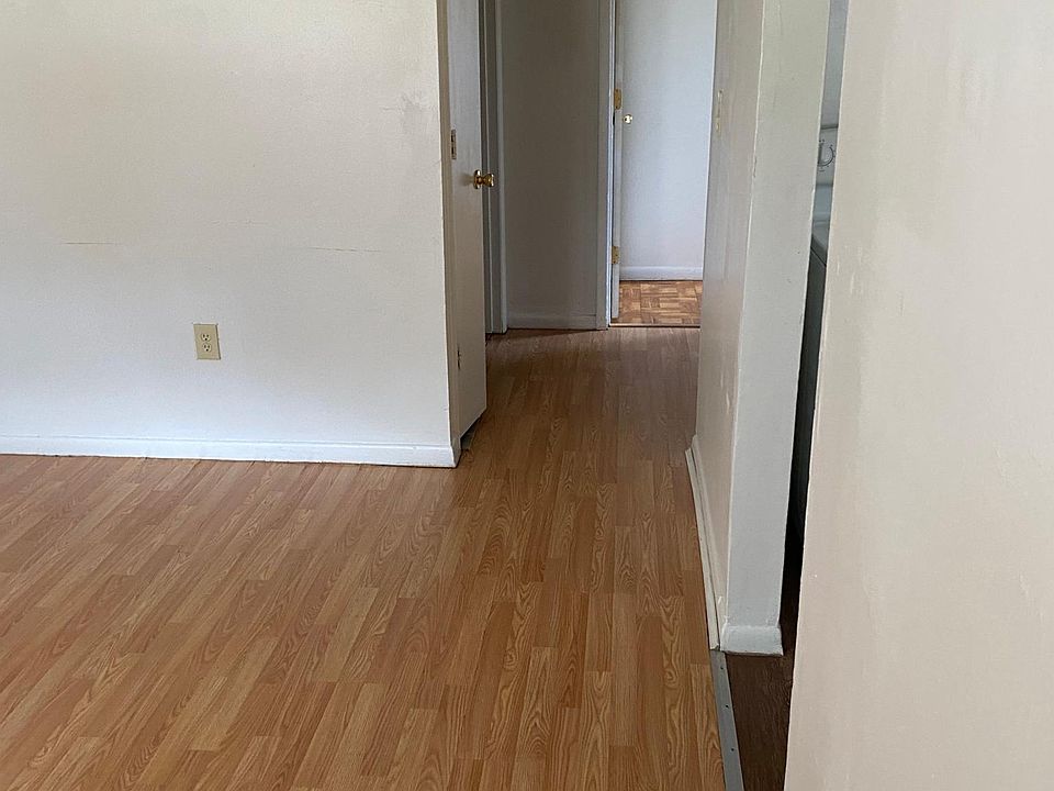 1st image of 114 Grand Ave #8
