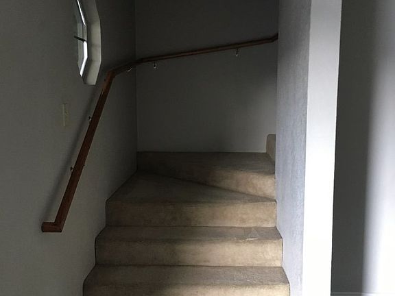 5th image of 609 Bond St #B13