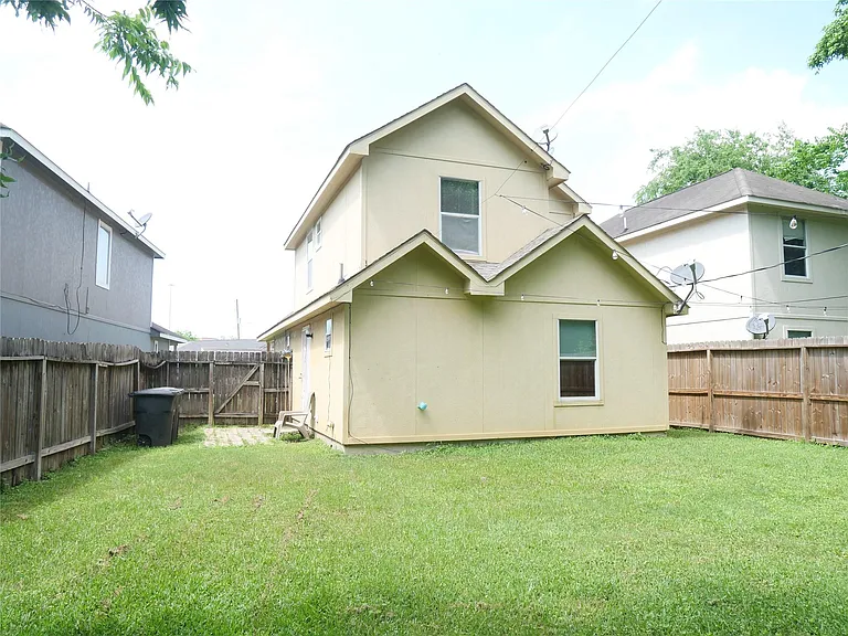6603 Schambray St — Photo 10