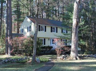 2 Francis Kelley Rd, Bedford, MA 01730