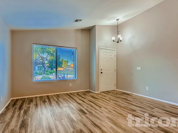 4th image of 4047 E Tanzanite Ln