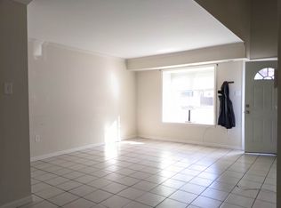 61 Chelsea Cir, Clementon, NJ 08021