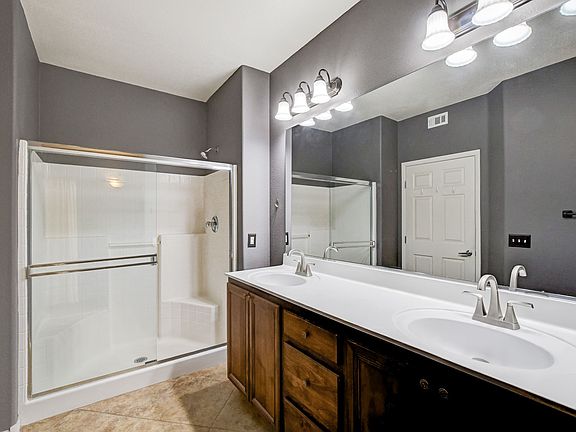 5th image of 50 Aura De Blanco St Unit 1204