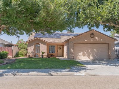 13716 E Bulah Ave, Parlier, CA, 93648