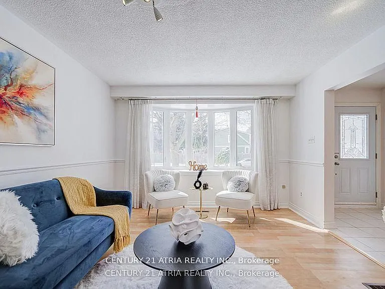 154 Freshmeadow Dr — Photo 7