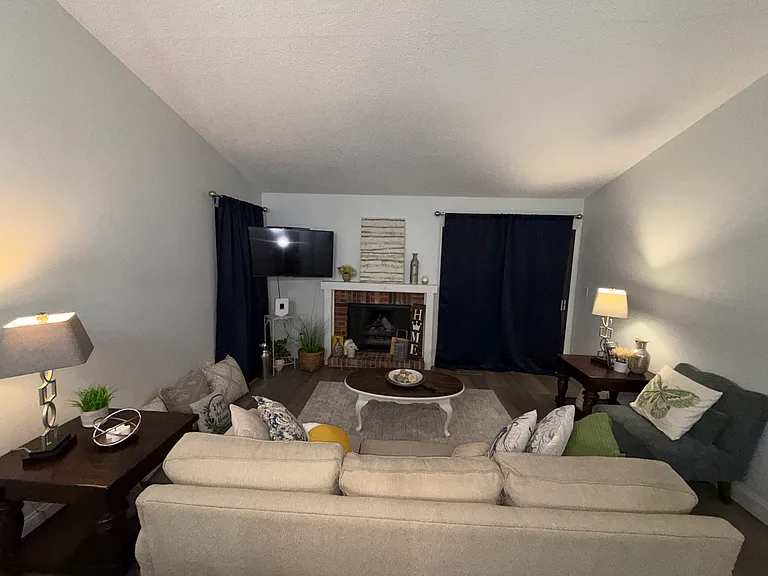 5742 N London Ave — Photo 13