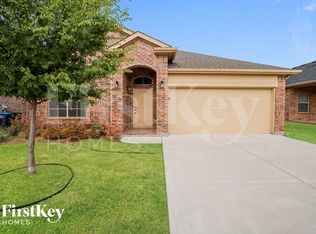 9121 Grovehurst Rd, Fort Worth, TX 76179