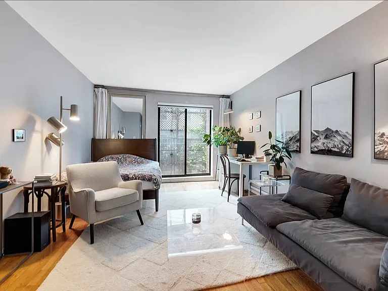 221 E 82nd St #4B — Photo 1