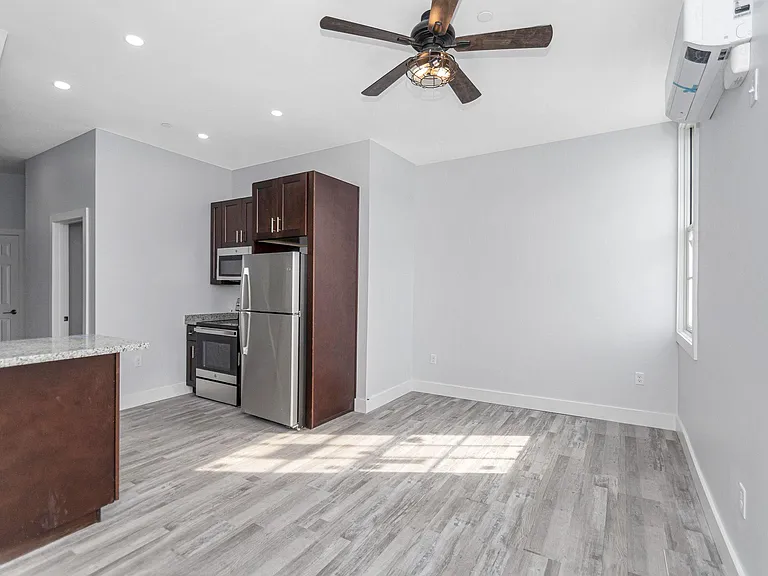 116 Fletcher St #11 — Photo 3