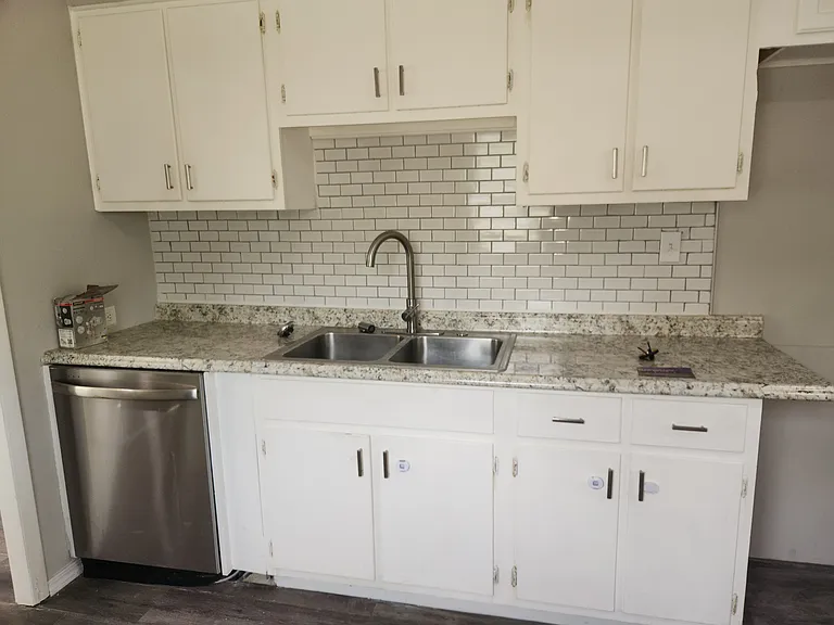 33 Ledgewood Dr — Photo 7