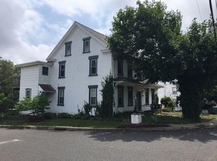 525 Main St #B, Harleysville, PA 19438