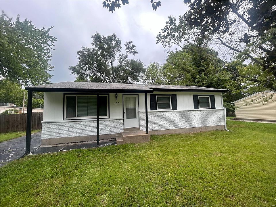 1st image of 1371 Farmview Ave