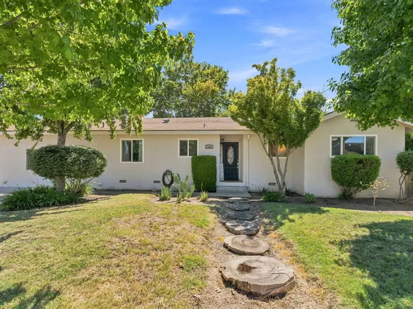 1338 N Mooney Boulevard, Visalia, CA 93291