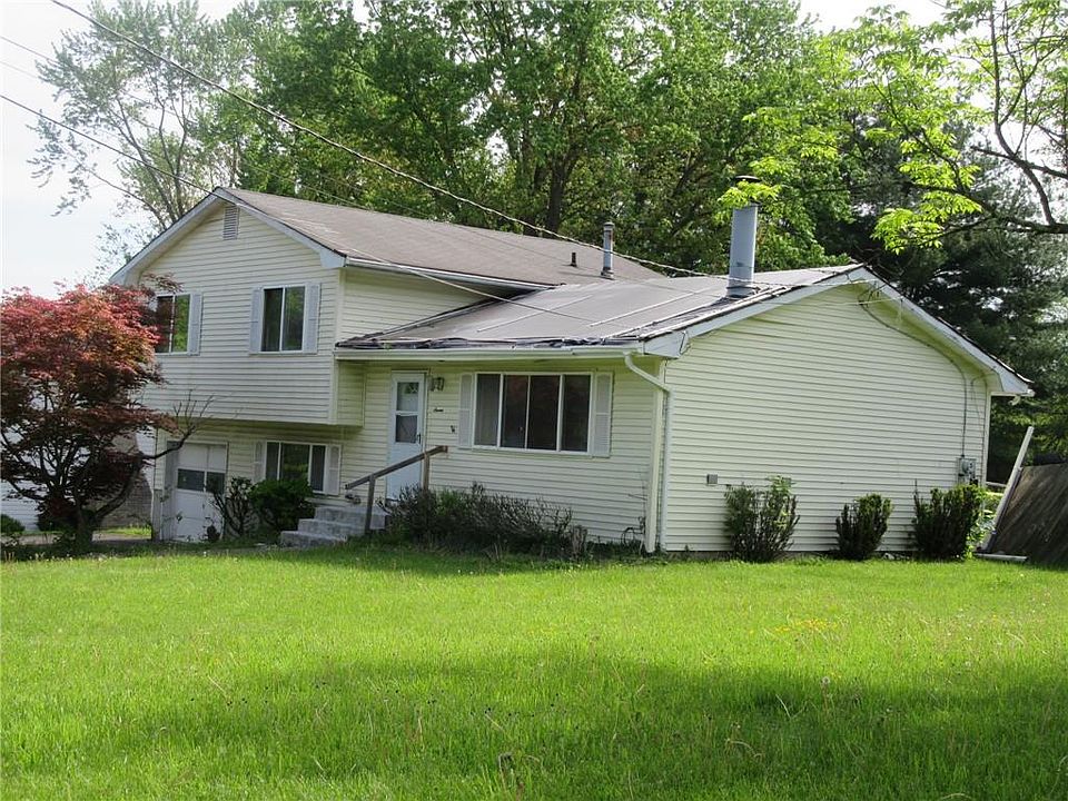 1st image of 7 Redwood Drive