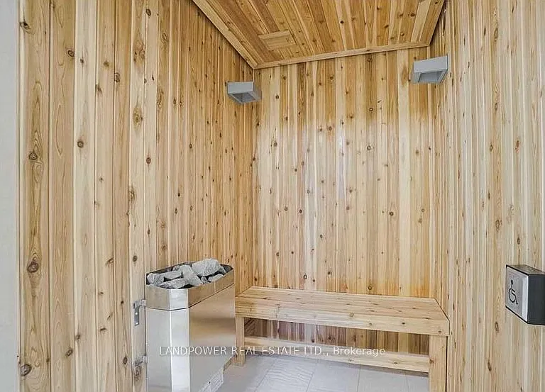 75 Oneida Cres #LPH02 — Photo 16
