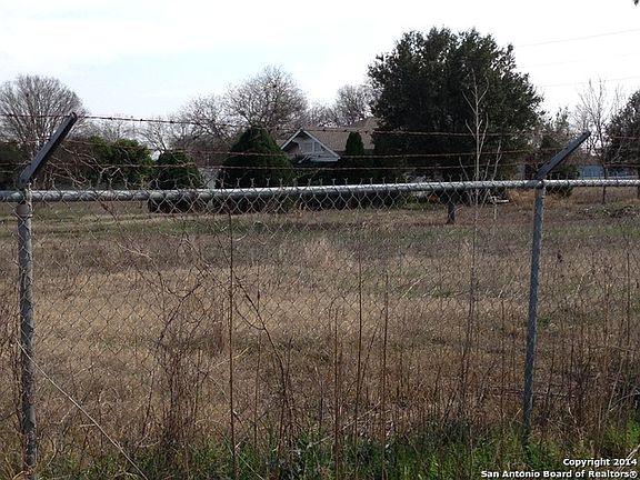 3rd image of 1099 County Road 125