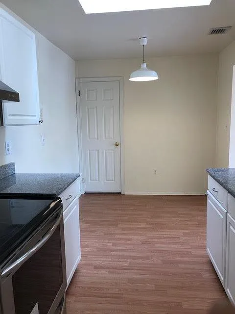 2 bed, $3,500 — Photo 3