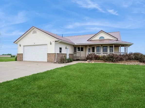 7477 28th Ave, Watkins, IA 52354