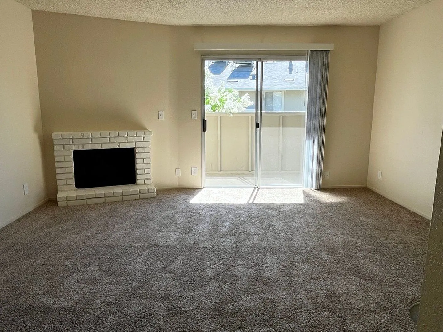 Merit Manor Apartments — Photo 3