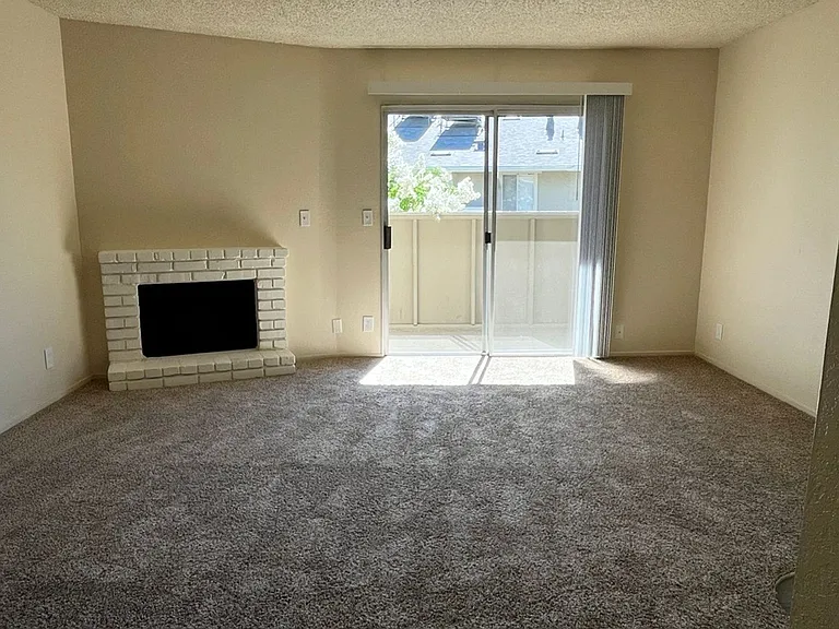 Merit Manor Apartments — Photo 5