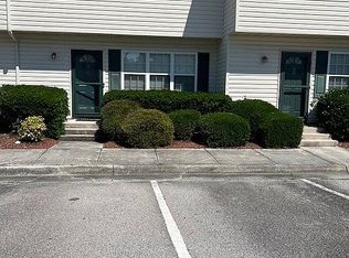 30 Pirates Cove Dr, Swansboro, NC 28584