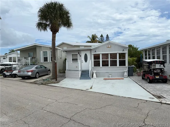 879 Nettles Blvd, Jensen Beach, FL 34957