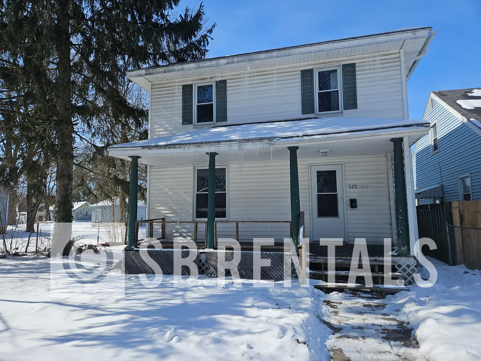 3 bed, 1.5 bath, 1560 sqft, $1,200 — Photo 1