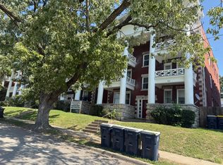 3829 Central St #2N, Kansas City, MO 64111